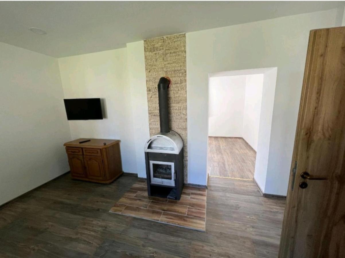 Apartmany U Becova Nad Teplou 베코브나드테플로우 외부 사진